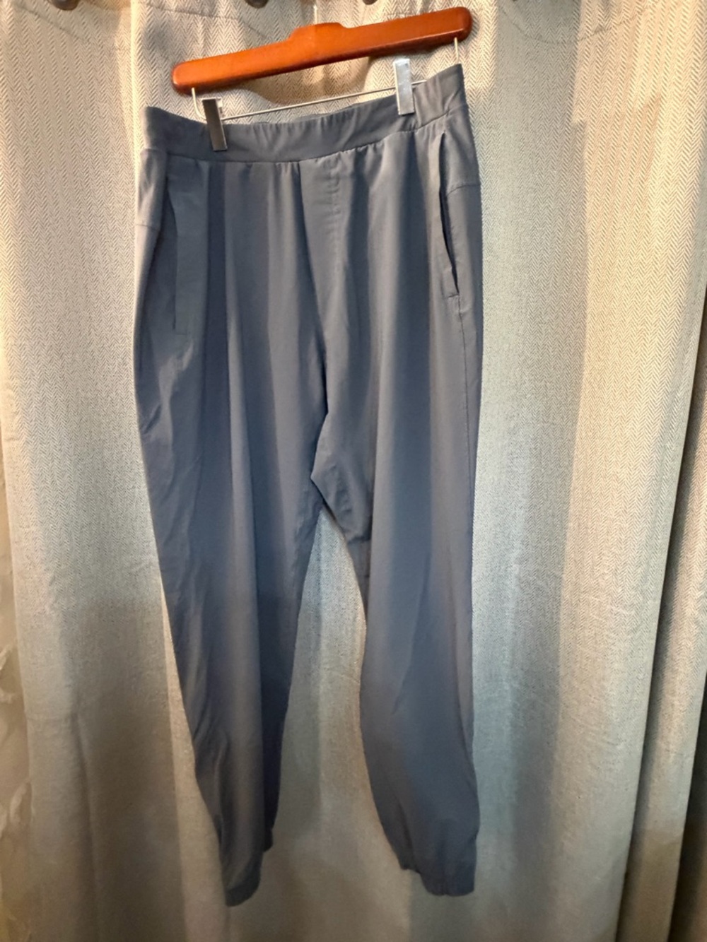 lululemon athletica Men's Slate Blue Surge Jogger Pants